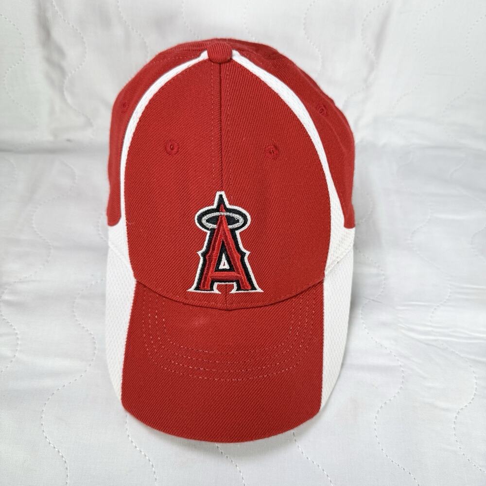 NIKE Los Angeles Angels Red Nike Adjustable Baseball Cap. Genuine Merchandise